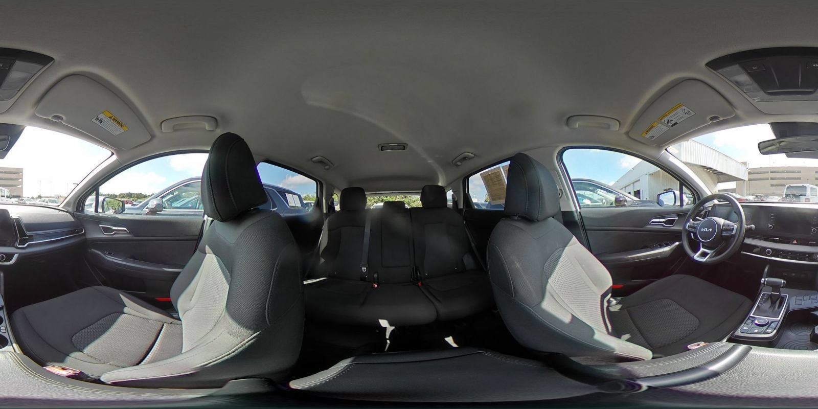 Used 2025 Kia Sportage LX FWD image 40