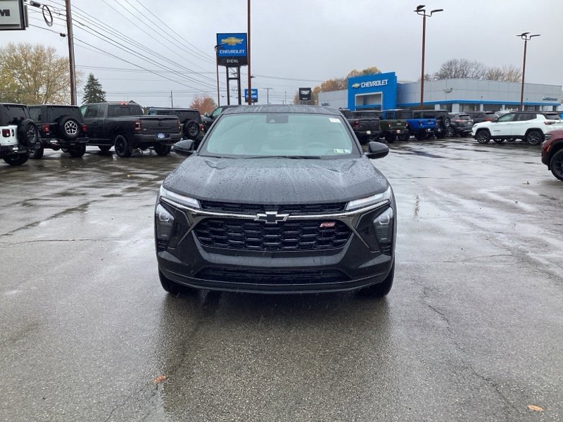 New 2026 Chevrolet Trax RS w/ Sunroof Package video 2