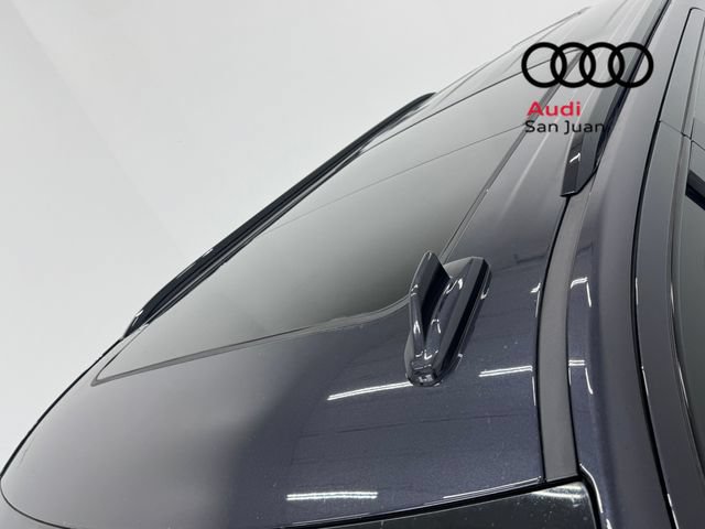Used 2023 Chevrolet Tahoe Z71 w/ Z71 Off-Road Package AWD/4WD image 9
