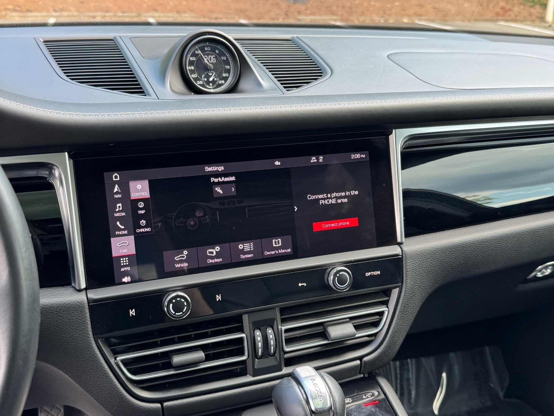 Used 2023 Porsche Macan image 34