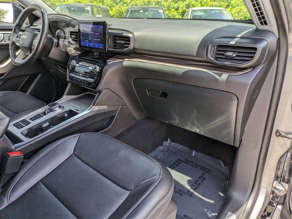 Used 2023 Ford Explorer Limited image 32