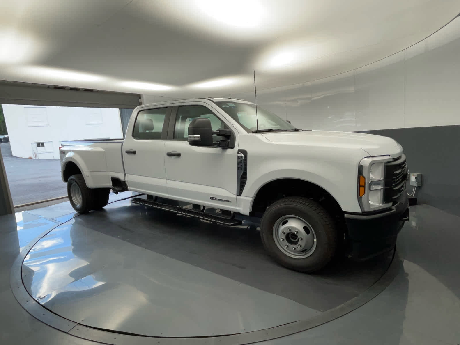 New 2026 Ford F350 XL image 5