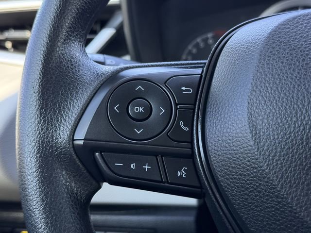 Used 2022 Toyota Corolla LE image 11