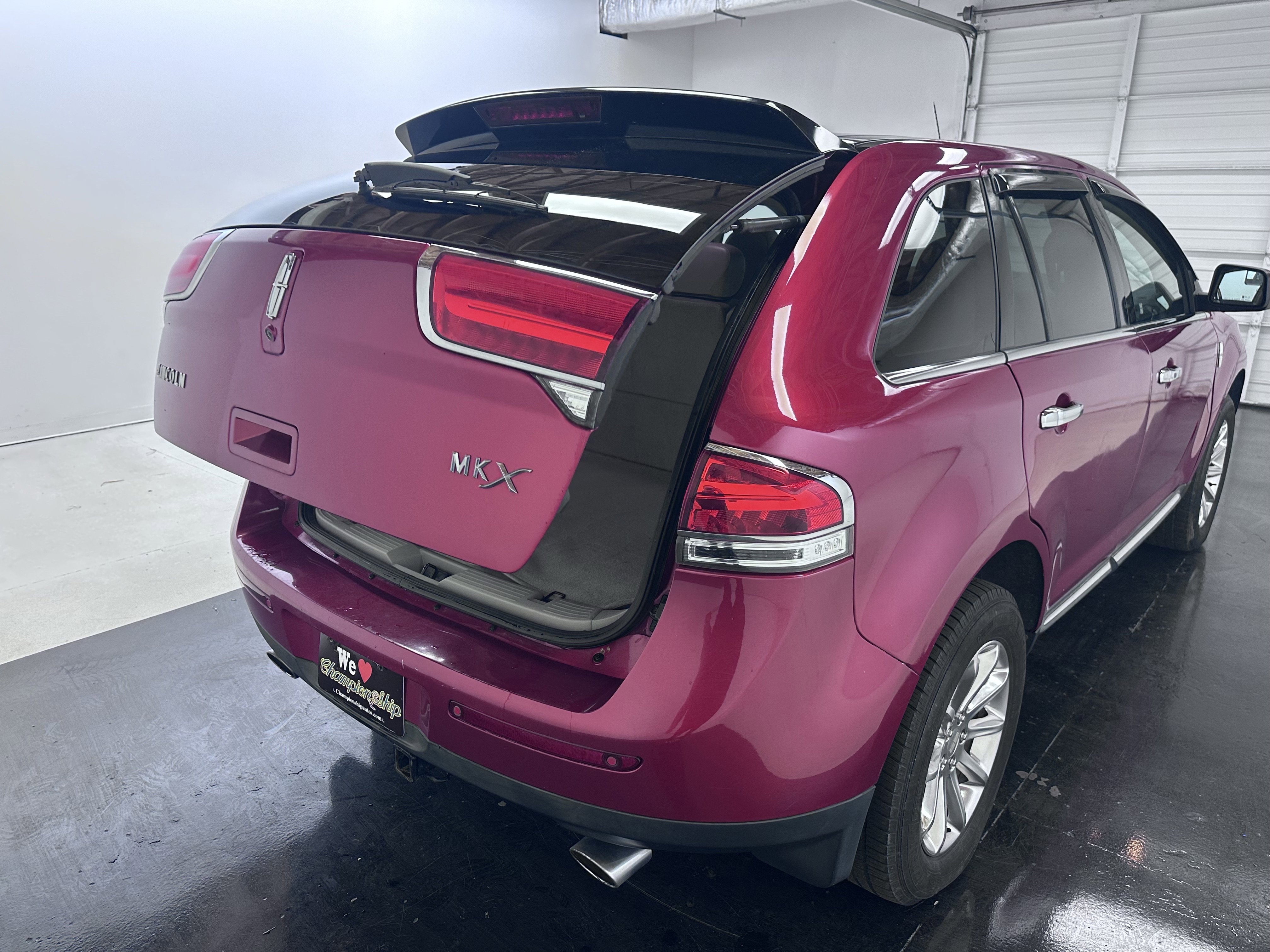 Used 2011 Lincoln MKX 2WD w/ 101A Rapid Spec Order Code image 34