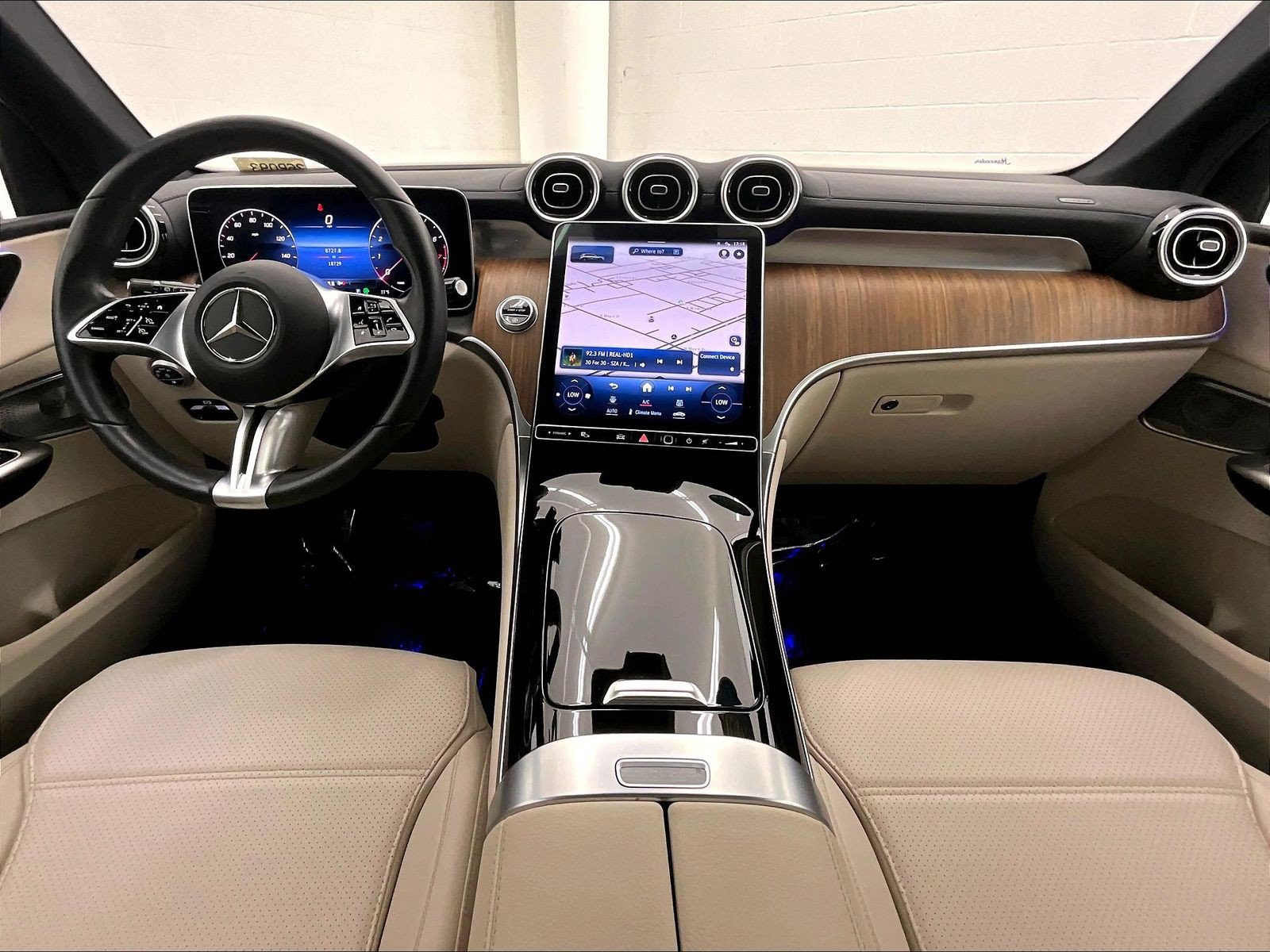 Certified 2024 Mercedes-Benz GLC 300 image 14