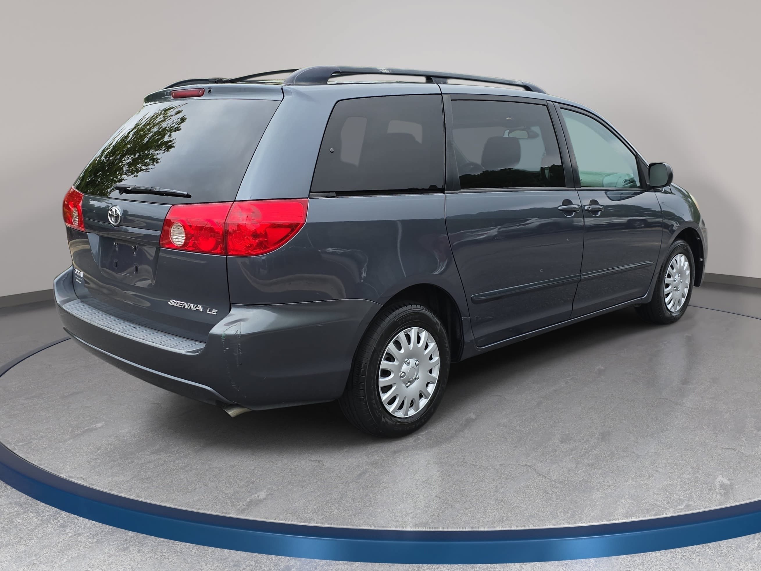 Used 2008 Toyota Sienna LE FWD image 5