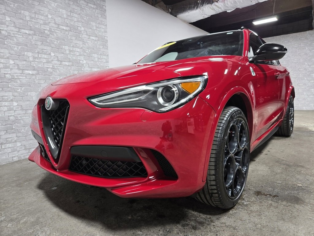Used 2022 Alfa Romeo Stelvio Quadrifoglio w/ Active Assist Plus Package image 5