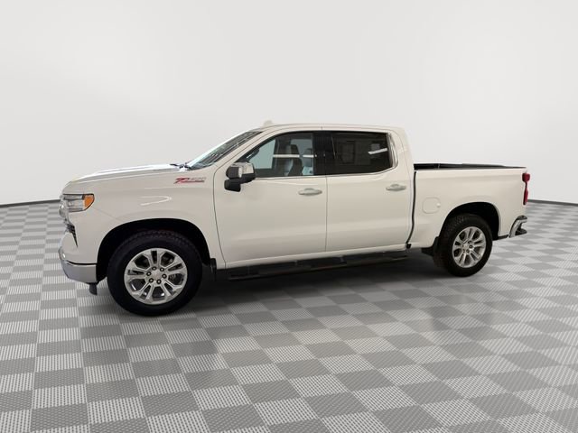 Used 2022 Chevrolet Silverado 1500 LTZ w/ LTZ Premium Package AWD/4WD image 7