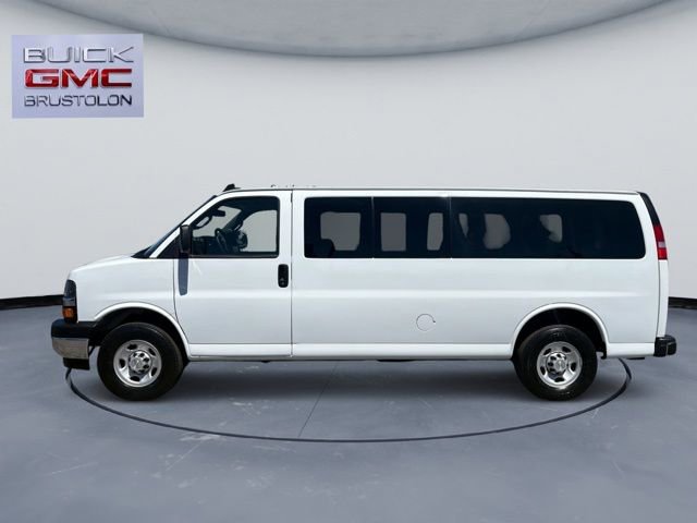 Used 2024 Chevrolet Express 3500 LS w/ Chrome Appearance Package RWD image 1