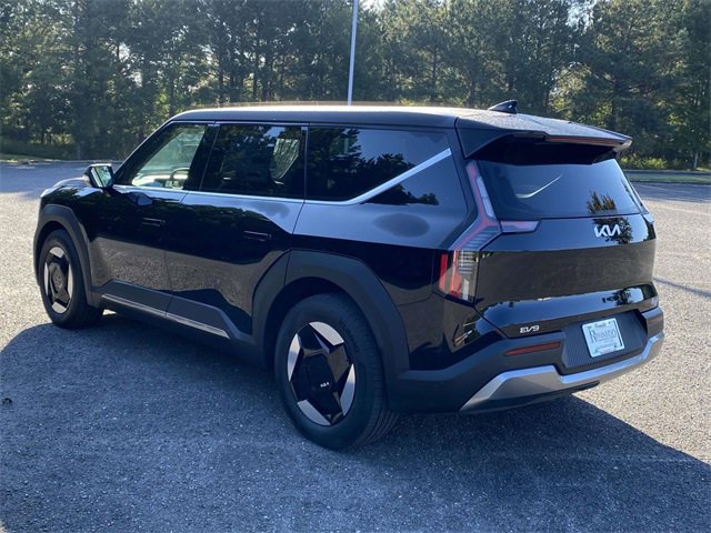 New 2026 Kia EV9 Light image 5