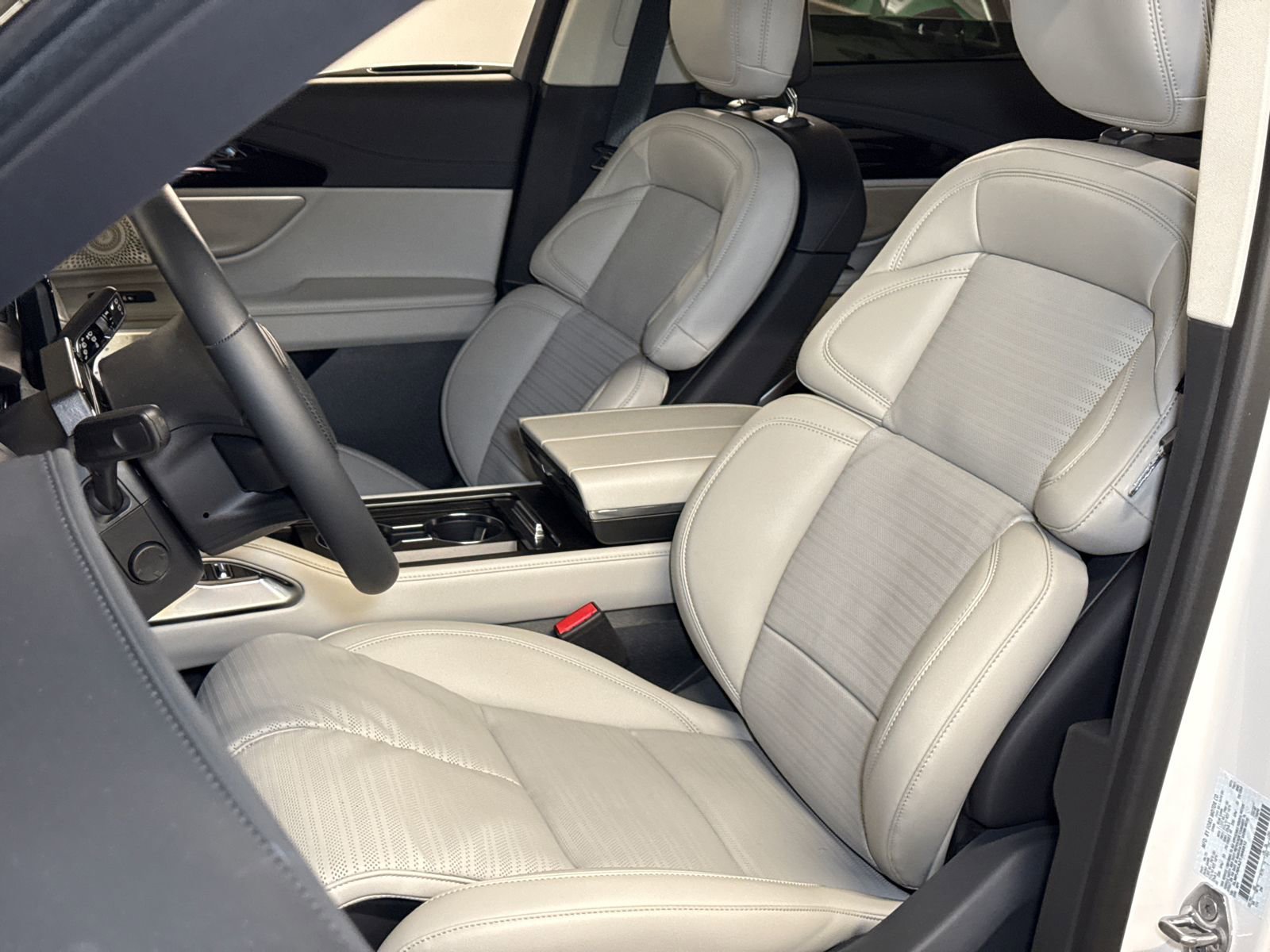 New 2026 Lincoln Nautilus Reserve AWD/4WD image 20