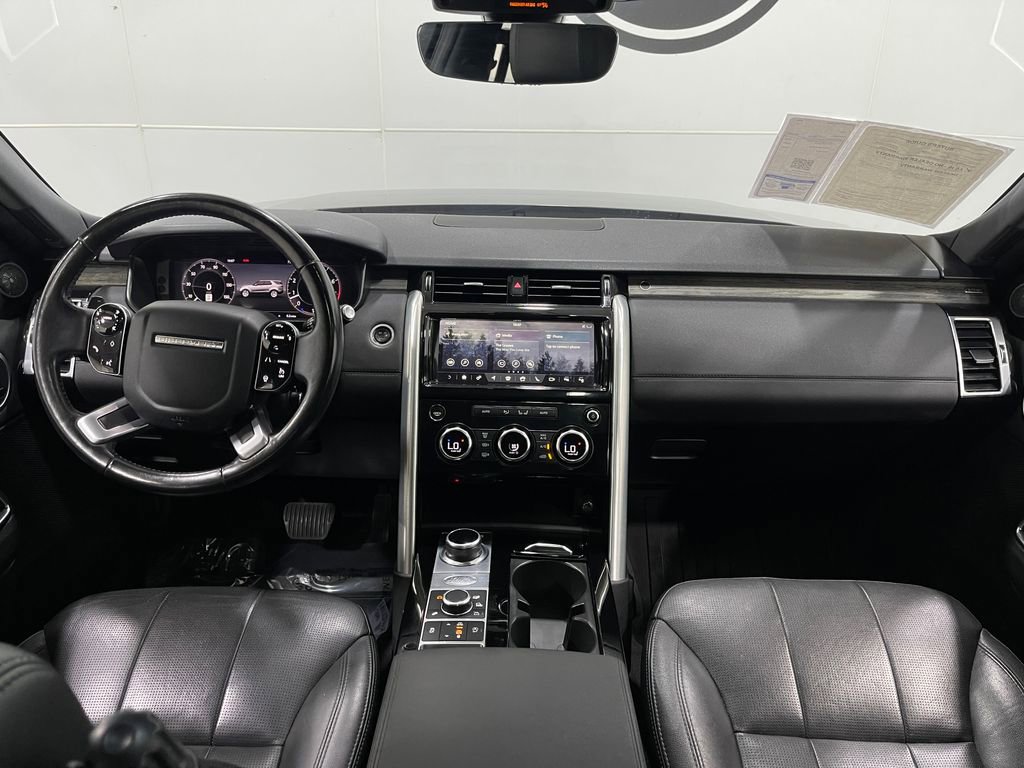 Used 2020 Land Rover Discovery HSE image 20