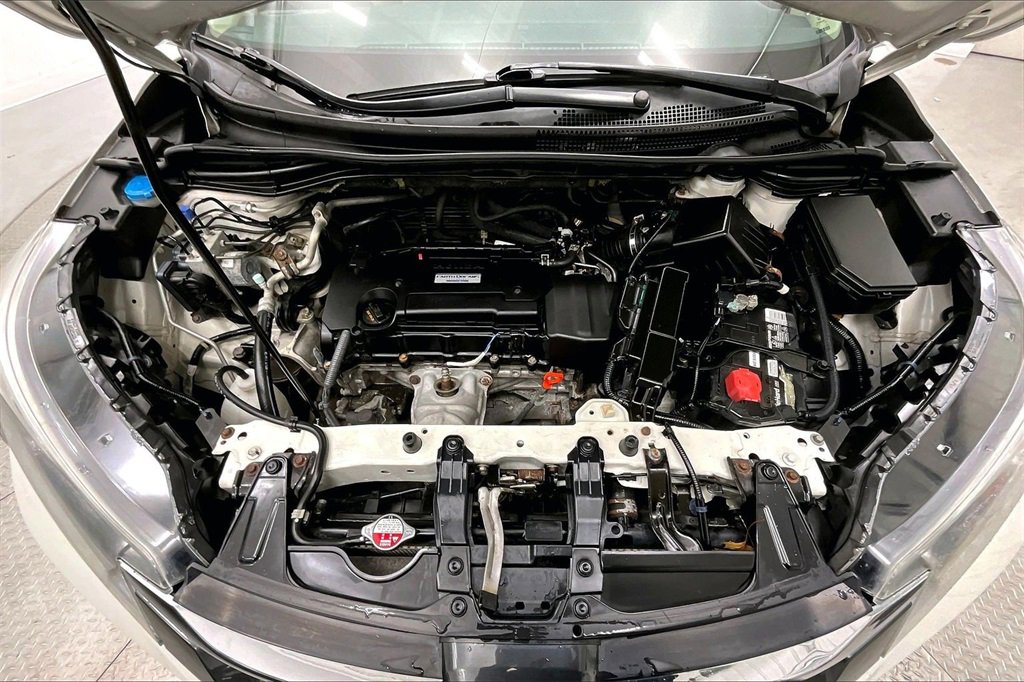 Used 2016 Honda CR-V Touring image 9
