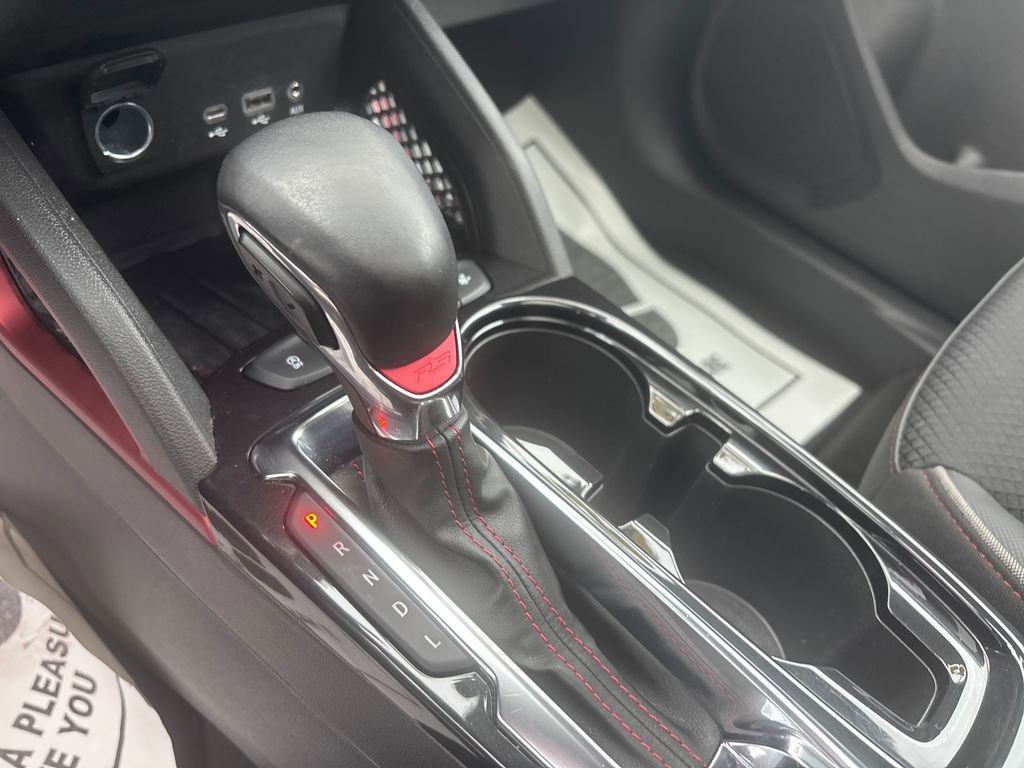 Used 2023 Chevrolet TrailBlazer RS w/ Sun and Liftgate Package image 31