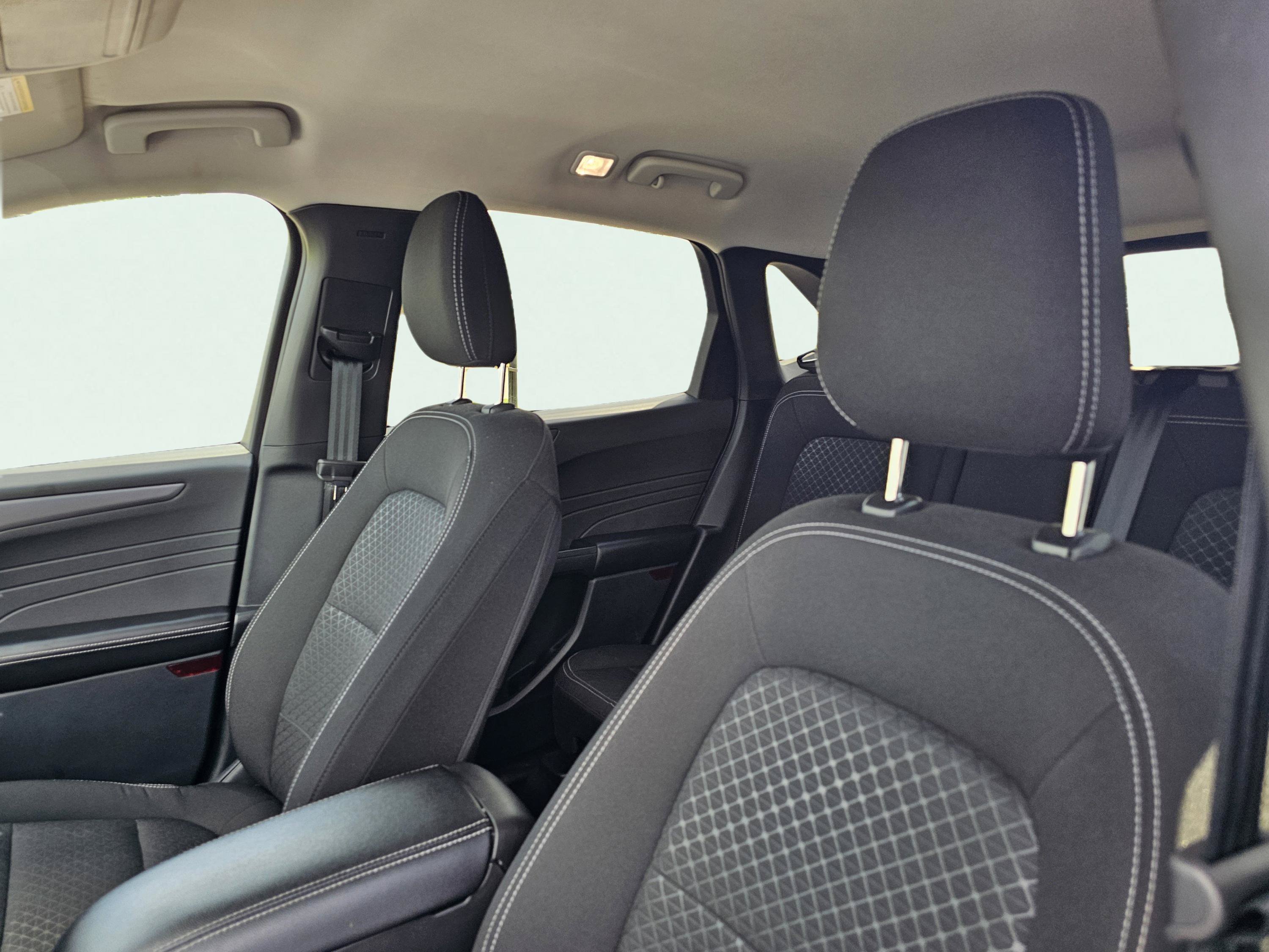 Used 2025 Ford Escape Active w/ Tech Pack #1 FWD image 18