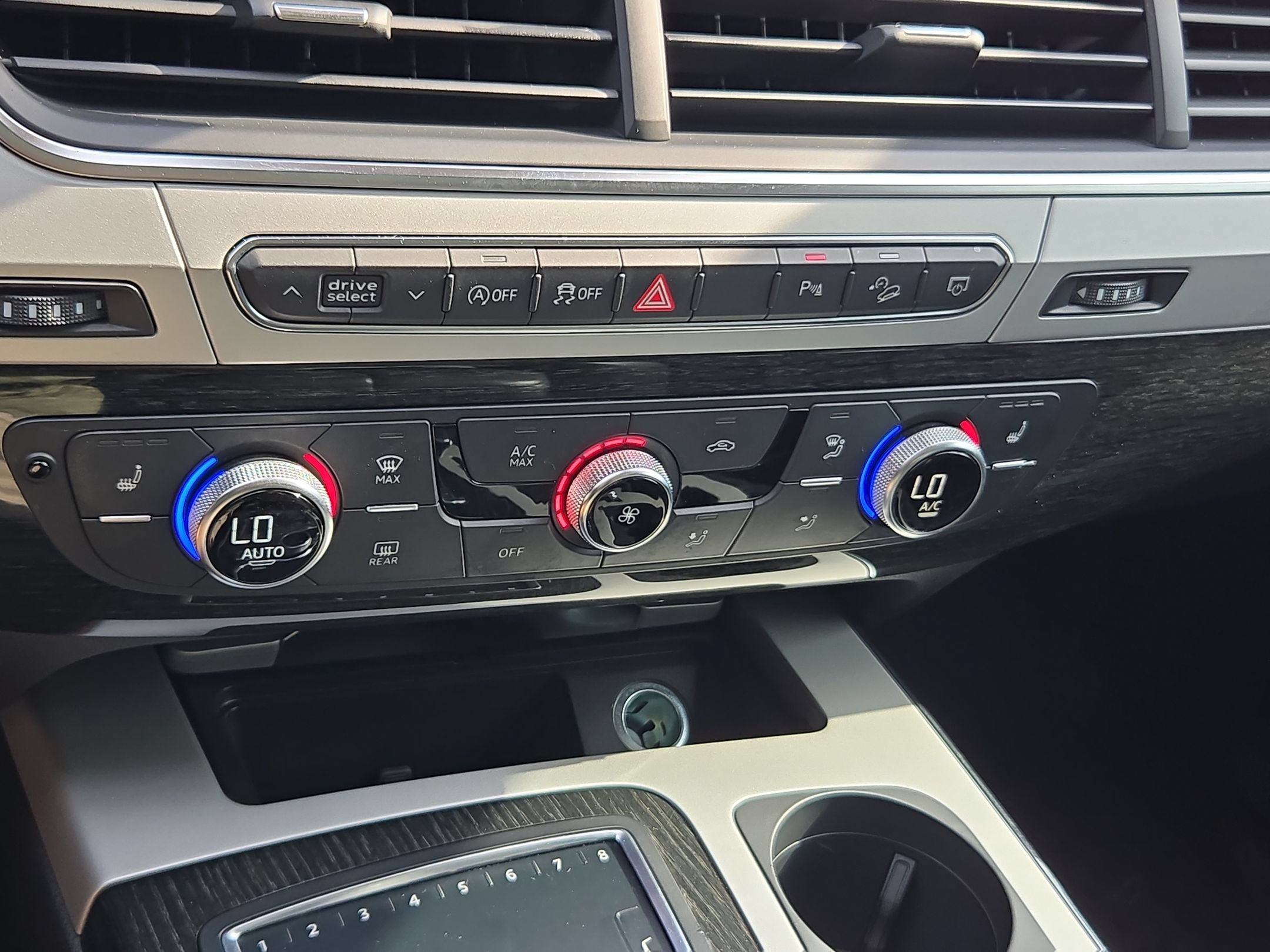 Used 2019 Audi Q7 2.0T Premium AWD/4WD image 17