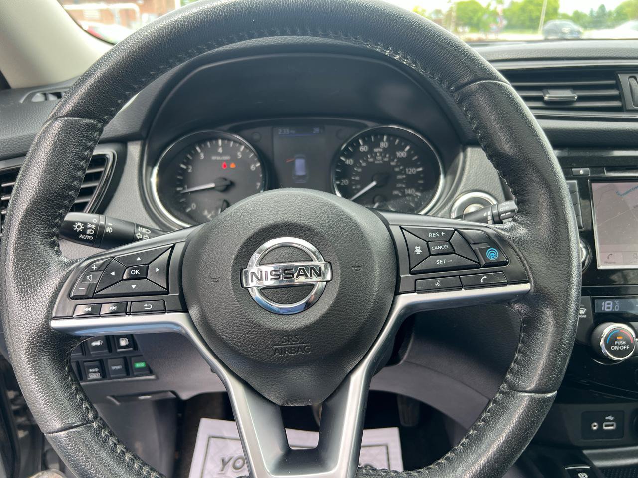 Used 2019 Nissan Rogue SL AWD/4WD image 19