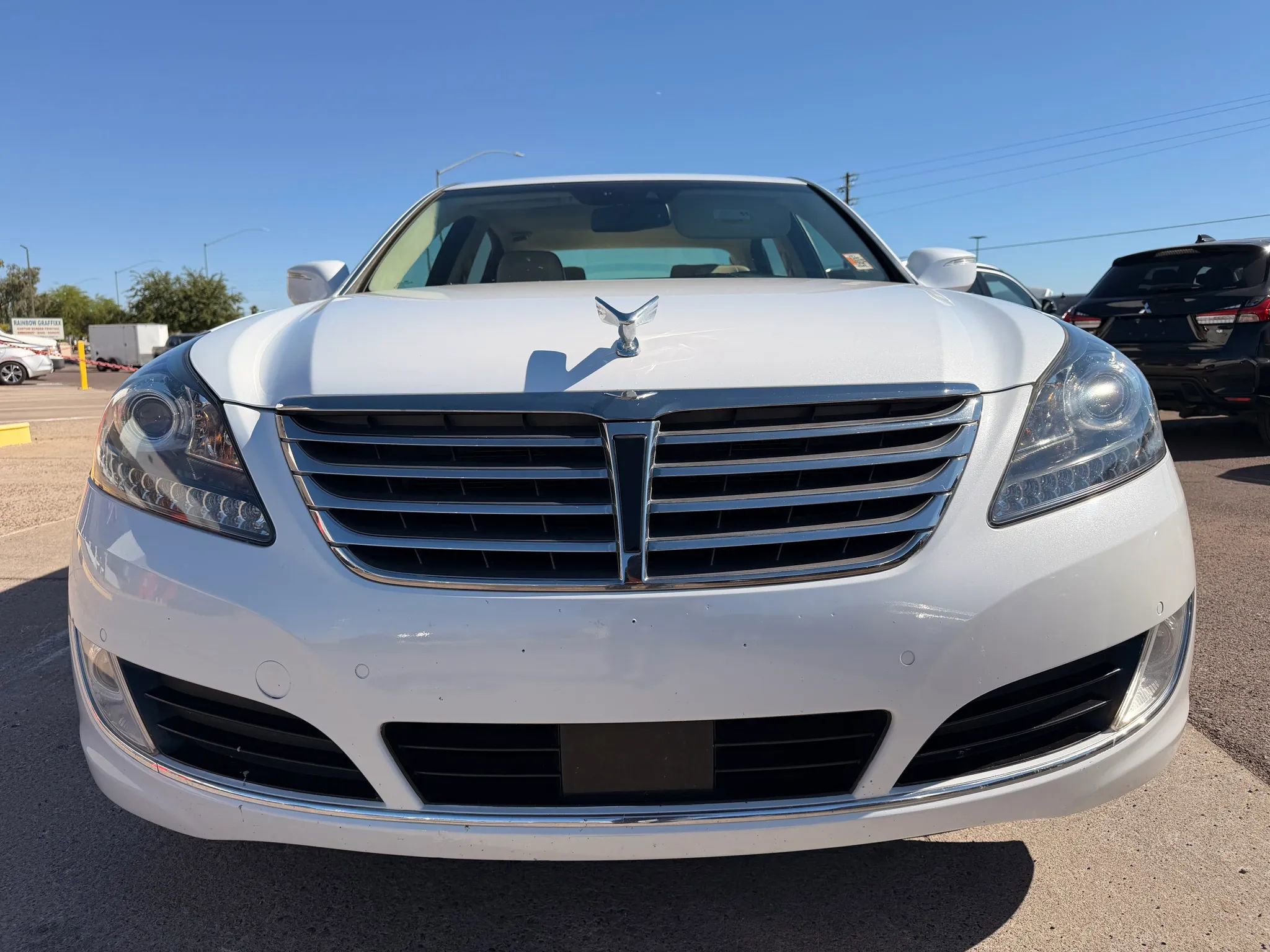 Used 2014 Hyundai Equus Signature image 2