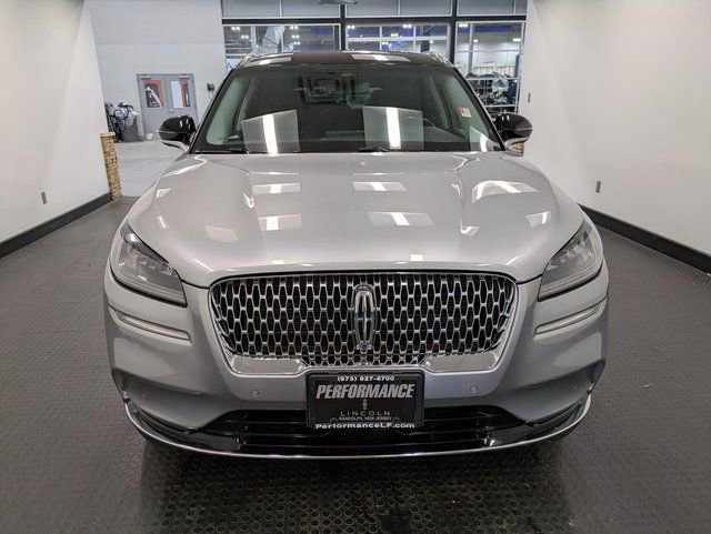 Certified 2022 Lincoln Corsair Reserve w/ Equipment Group 201A image 2