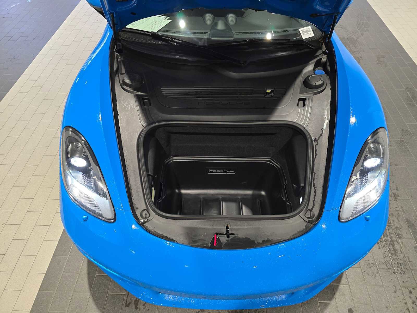 Used 2024 Porsche 718 Boxster S RWD image 17