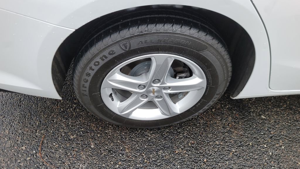 Used 2023 Chevrolet Malibu LT image 13