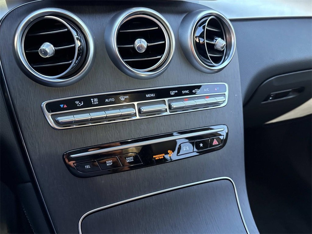 Used 2020 Mercedes-Benz GLC 300 image 22