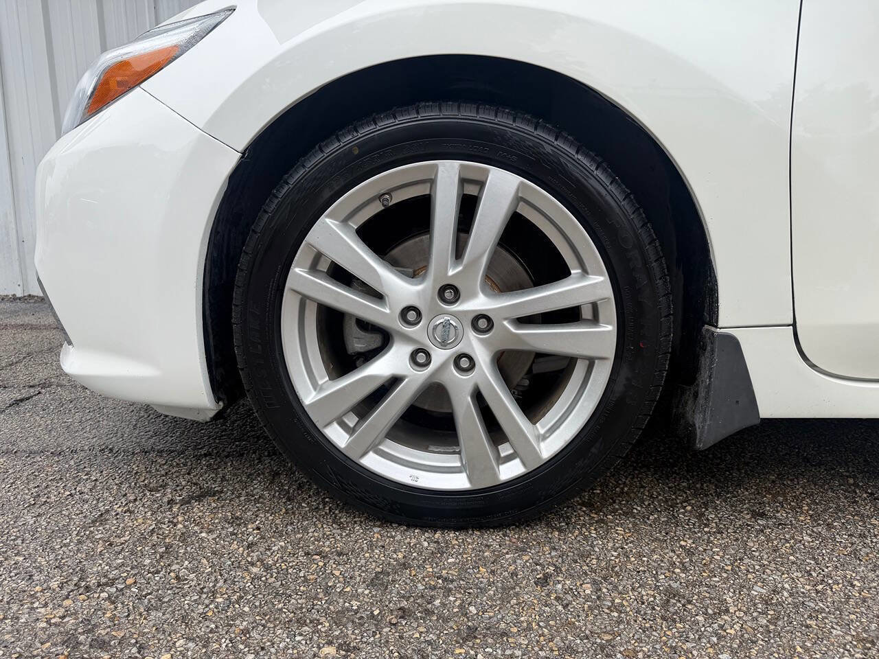 Used 2016 Nissan Altima 3.5 SL FWD image 41