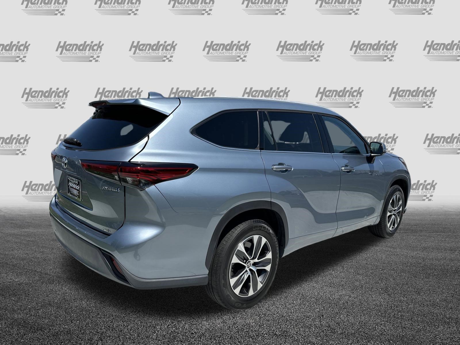 Used 2022 Toyota Highlander XLE FWD image 10