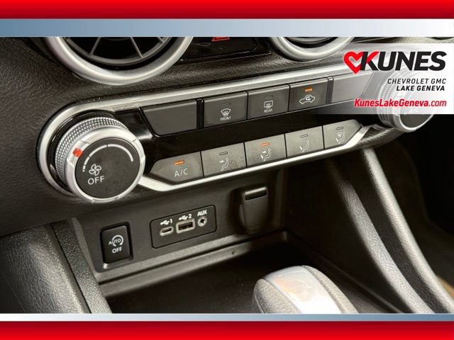 Used 2024 Nissan Sentra SV FWD image 23