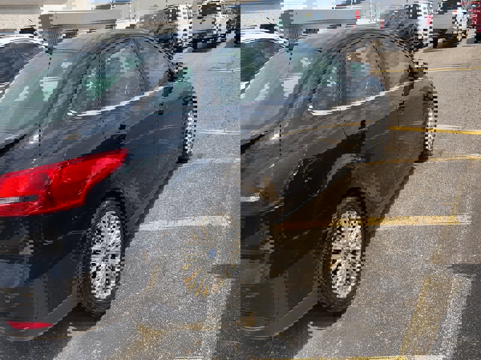 Used 2017 Ford Focus Titanium FWD image 16