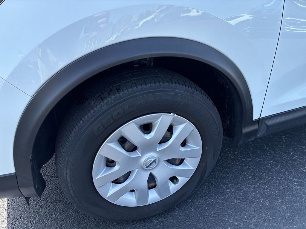 Used 2020 Nissan Rogue Sport S image 10