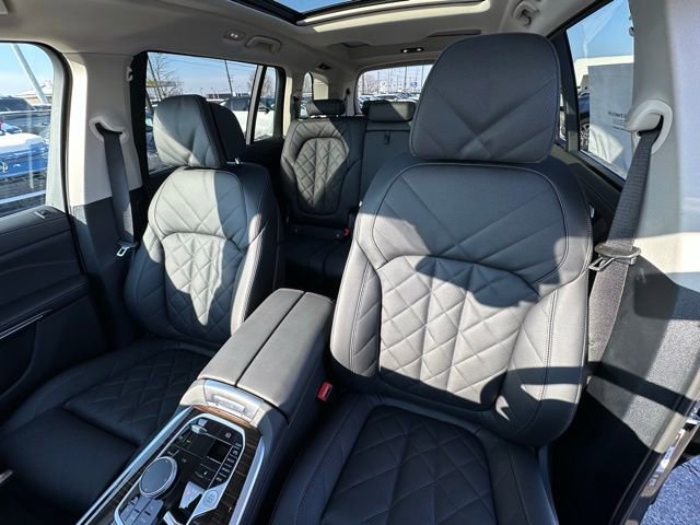 New 2026 BMW X7 xDrive40i w/ Premium Package image 22