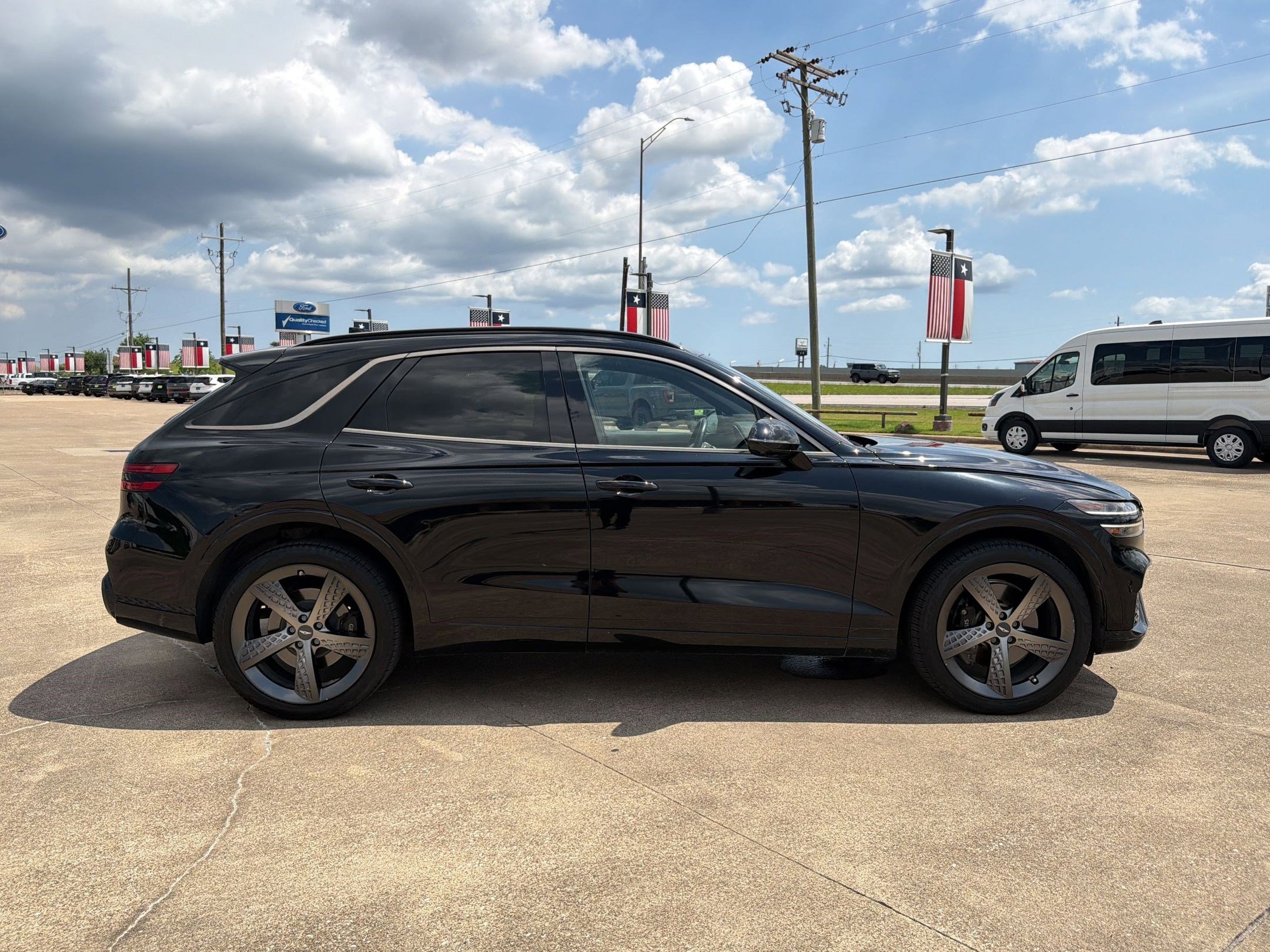 Used 2023 Genesis GV70 2.5T w/ Sport Prestige Package AWD/4WD image 8