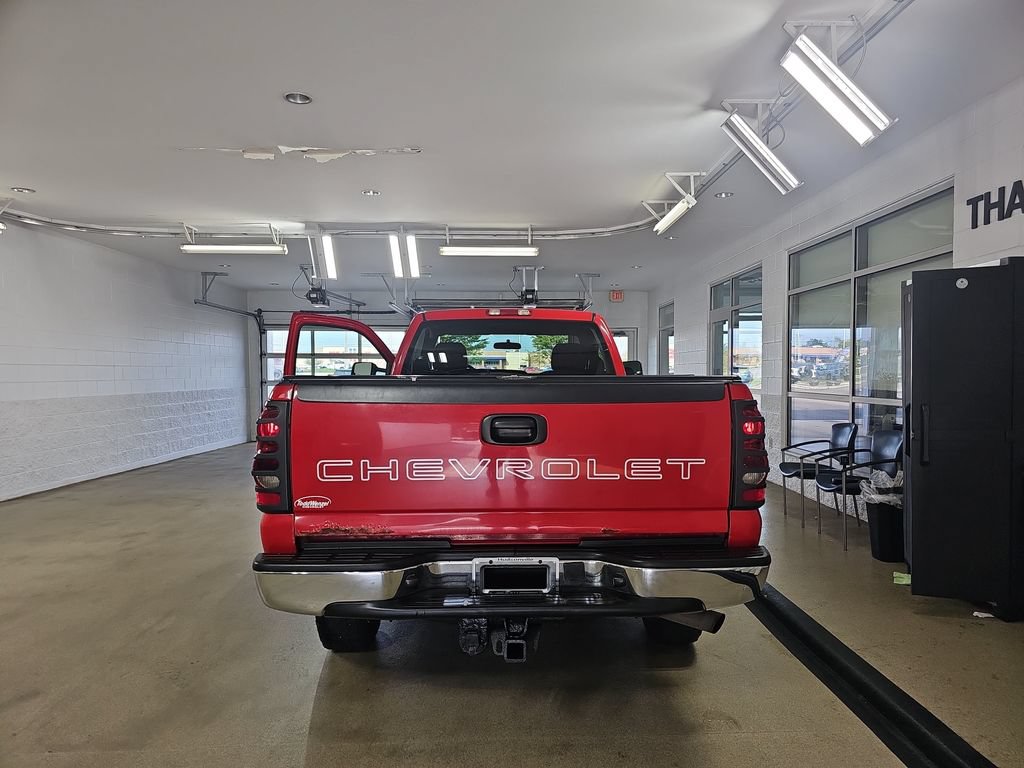 Used 2004 Chevrolet Silverado 2500 W/T w/ Snow Plow Prep Package AWD/4WD image 13