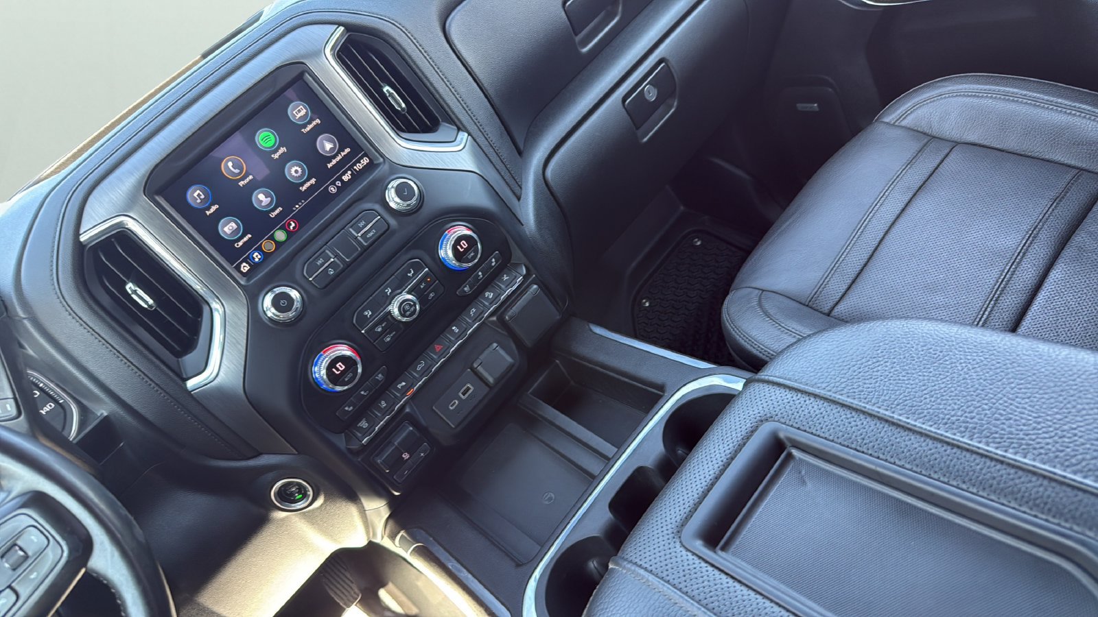 Used 2021 GMC Sierra 2500 Denali w/ Denali Ultimate Package AWD/4WD image 20