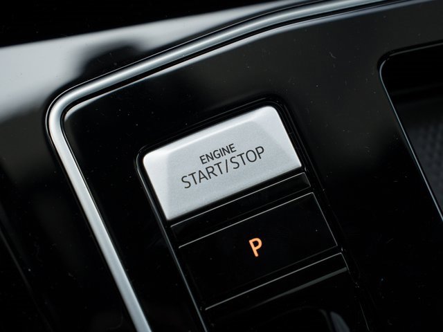 Certified 2025 Volkswagen Golf image 27