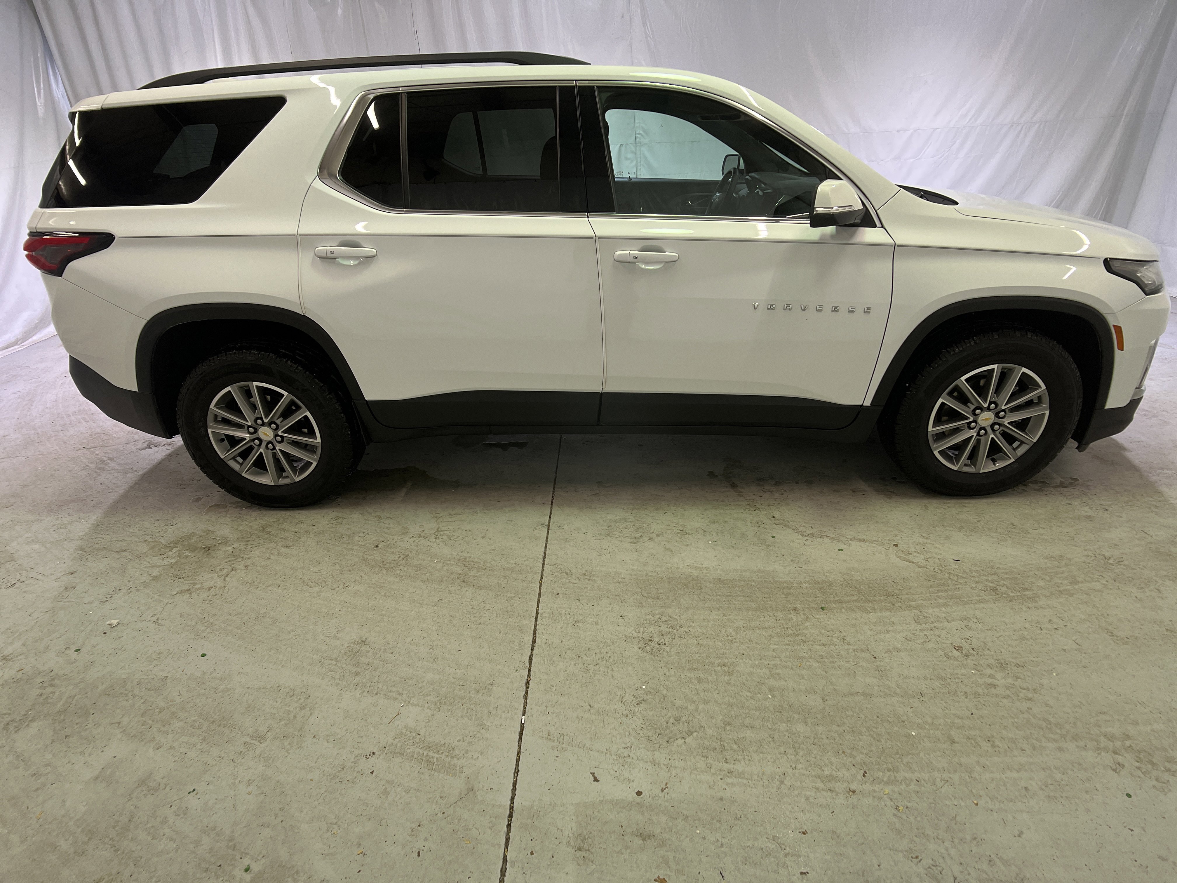 Certified 2023 Chevrolet Traverse LT image 12