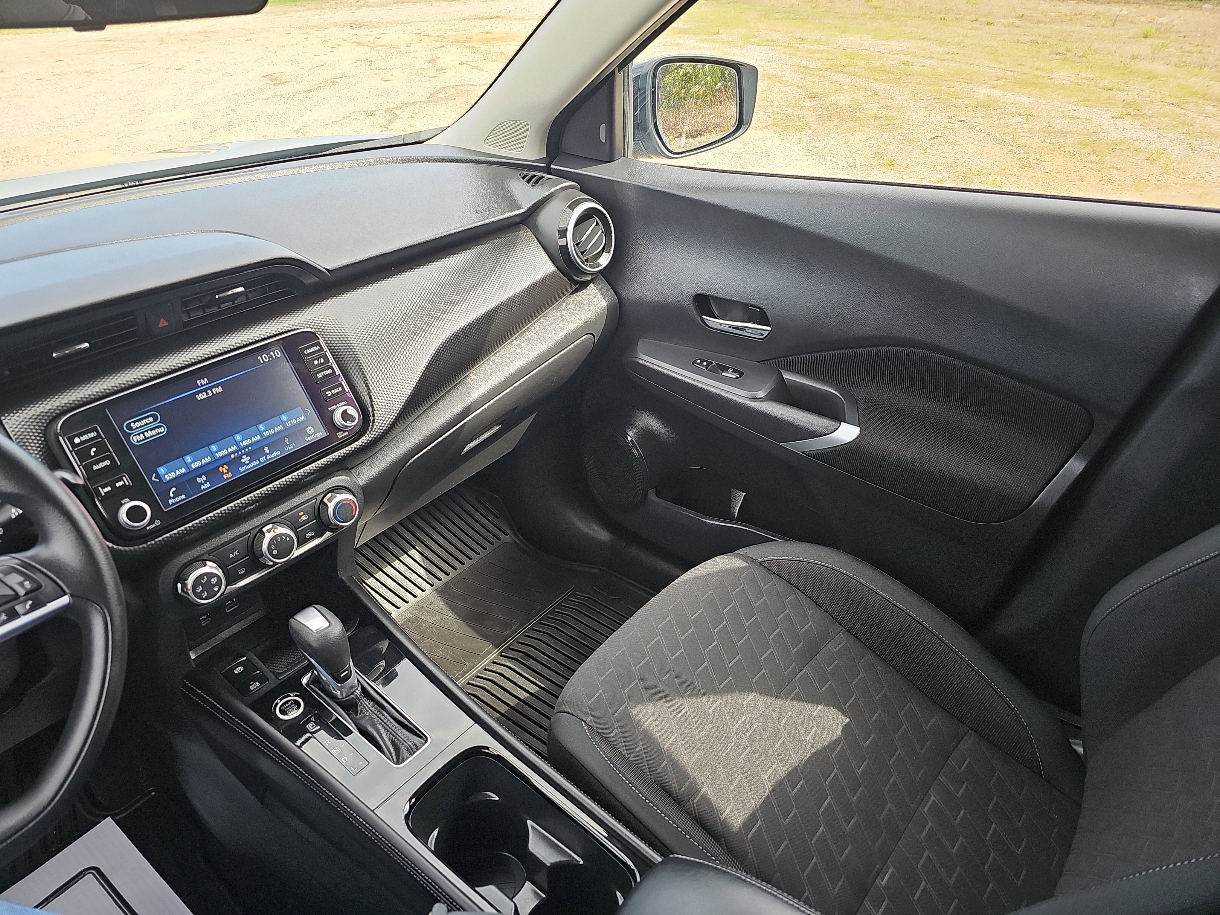 Used 2024 Nissan Kicks SV w/ Exterior Package image 26