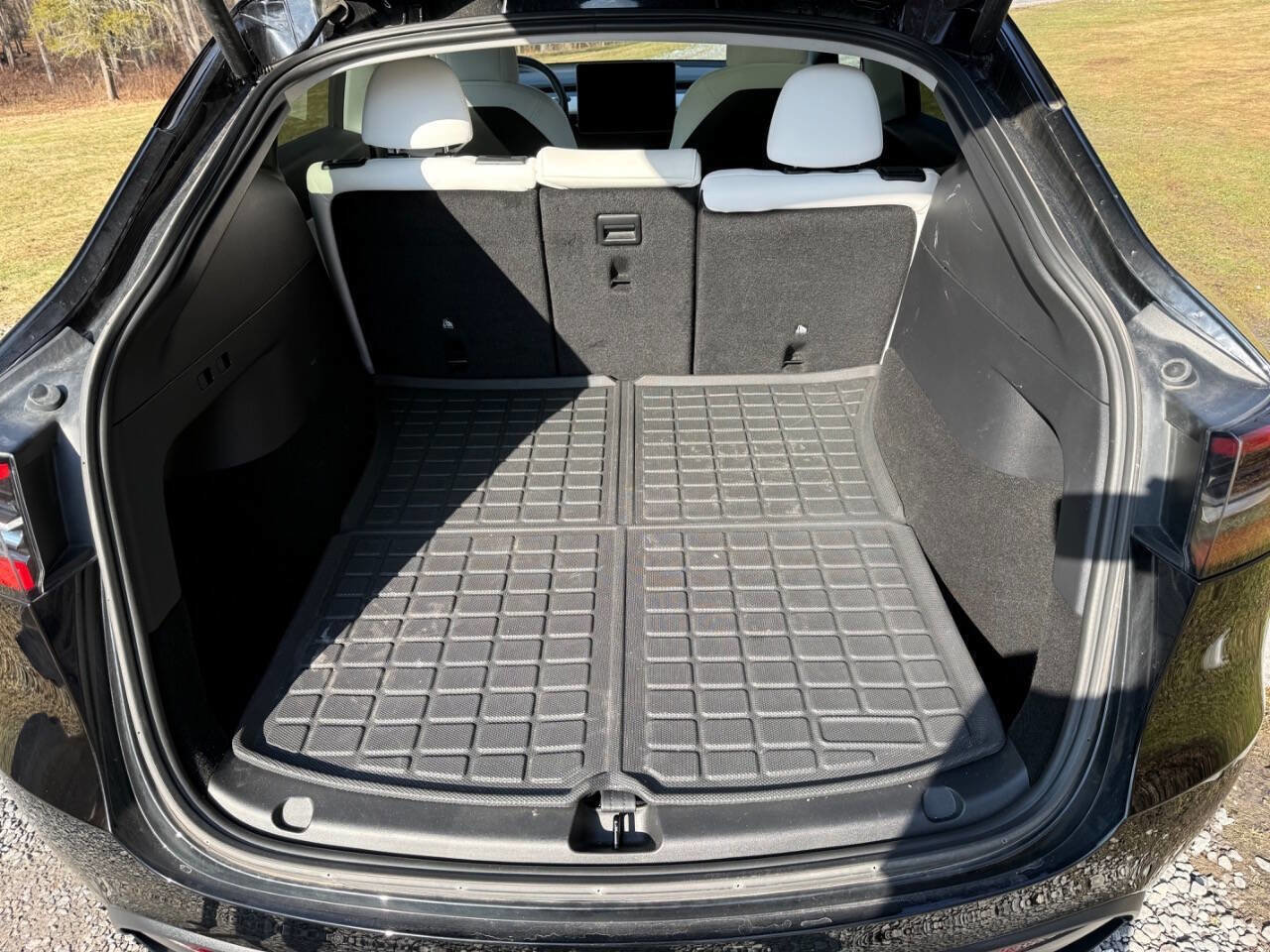 Used 2022 Tesla Model Y Performance image 19