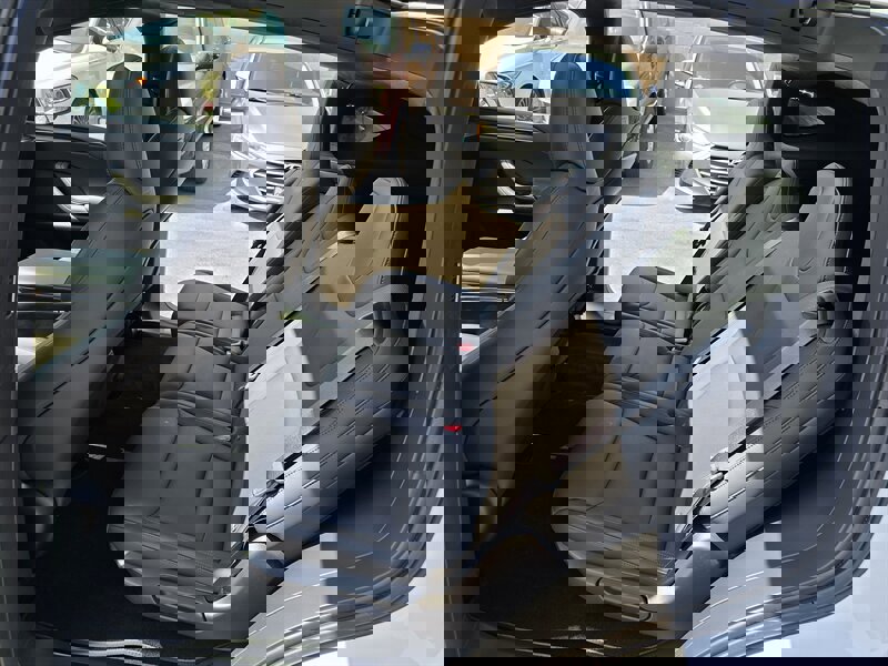 Used 2022 Tesla Model X image 12