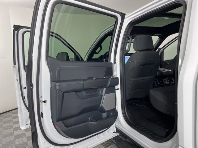 Used 2022 Ford F150 XLT w/ Equipment Group 302A High image 45