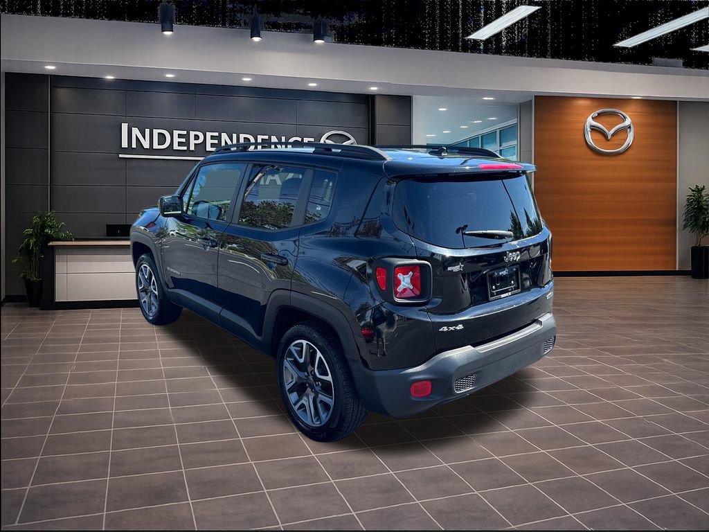 Used 2017 Jeep Renegade Latitude AWD/4WD image 5