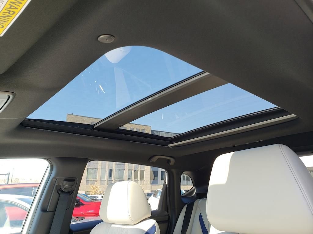 Certified 2025 Acura ADX A-Spec image 32