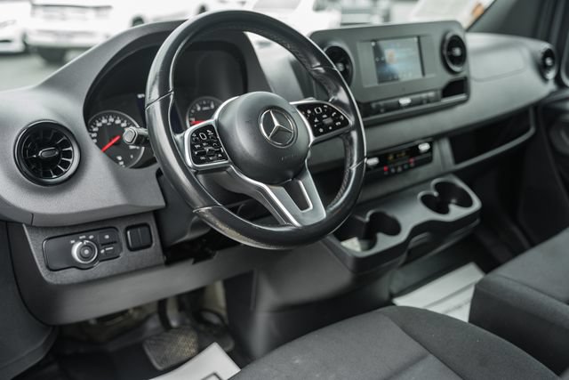 Used 2022 Mercedes-Benz Sprinter 2500 image 27