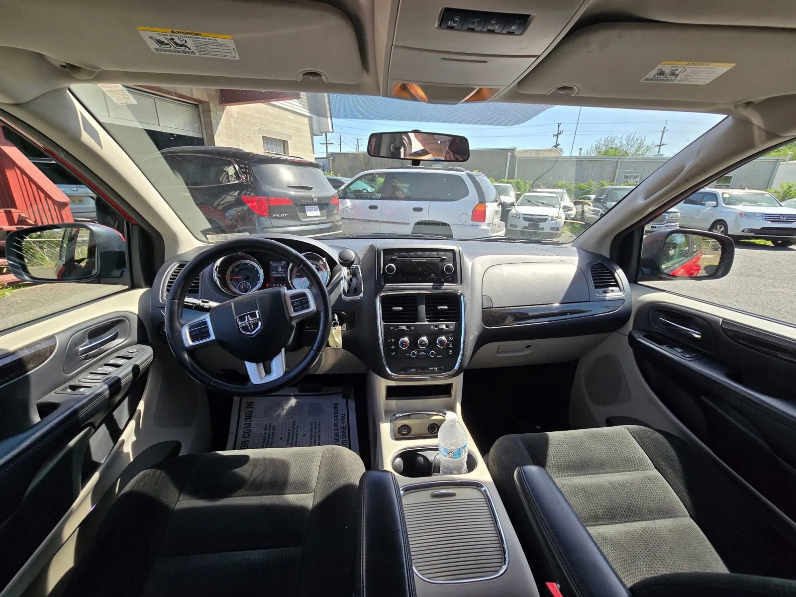 Used 2016 Dodge Grand Caravan SXT w/ Rear Park Assist Package FWD image 7