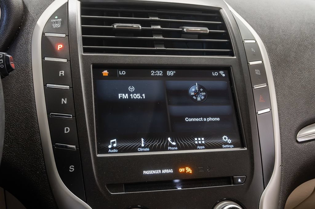 Used 2017 Lincoln MKC Premiere FWD image 17