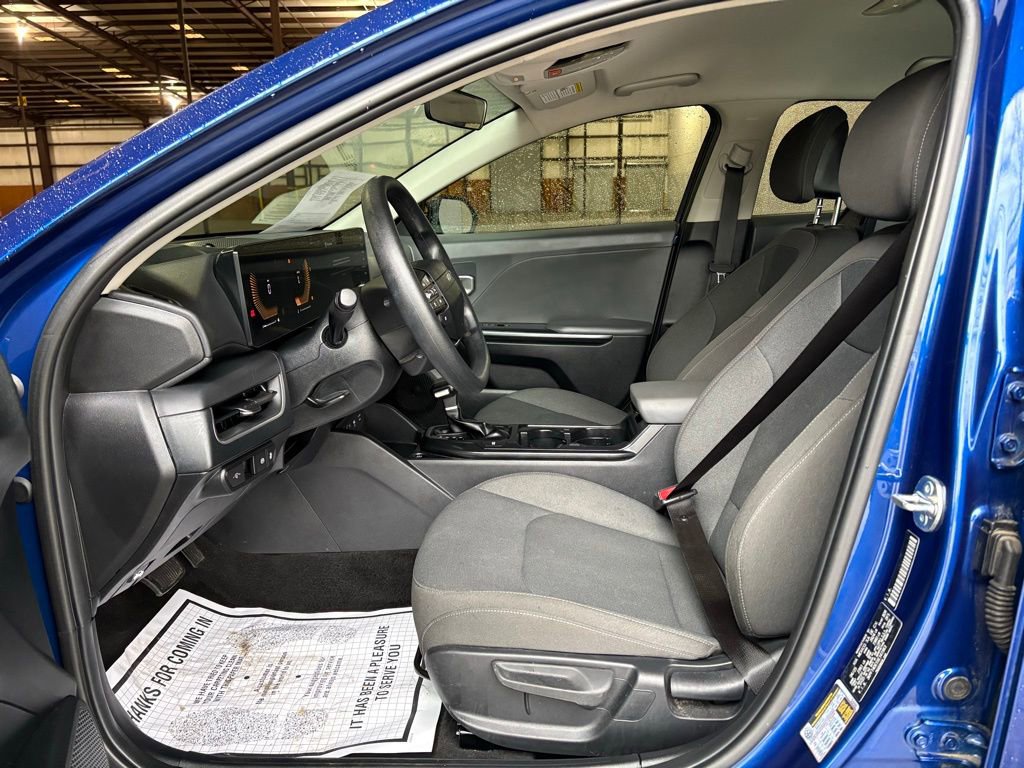 Used 2025 Kia K4 LXS FWD image 17