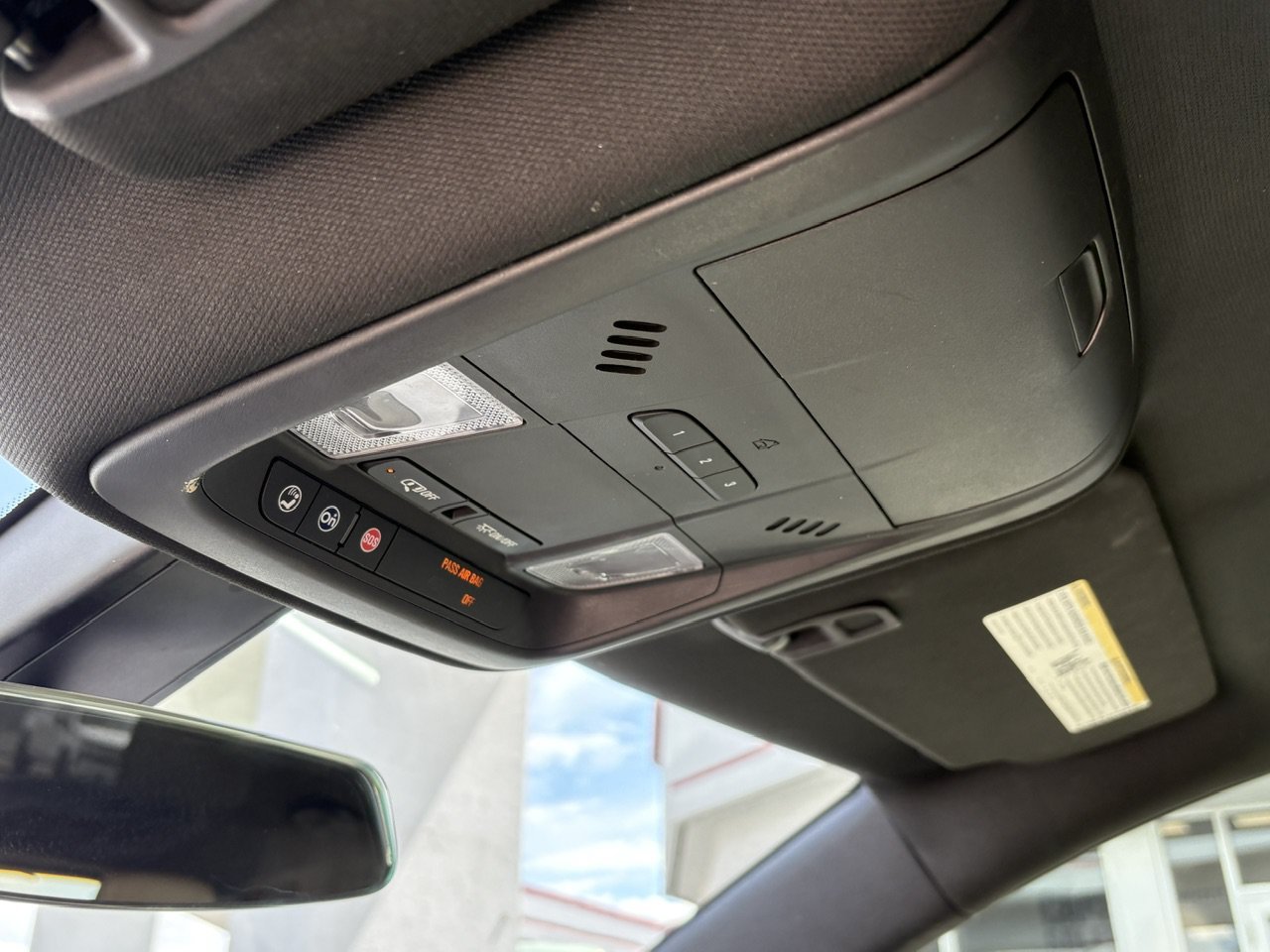 Certified 2018 Cadillac XT5 FWD image 23