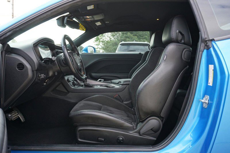 Used 2023 Dodge Challenger R/T w/ Plus Package image 22