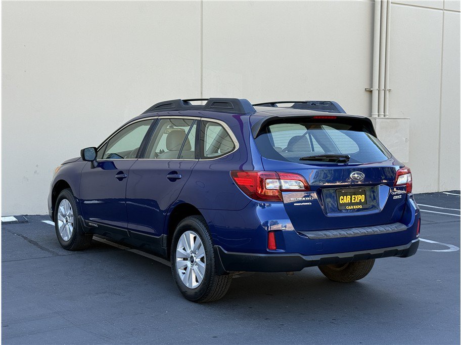 Used 2017 Subaru Outback 2.5i AWD/4WD image 4